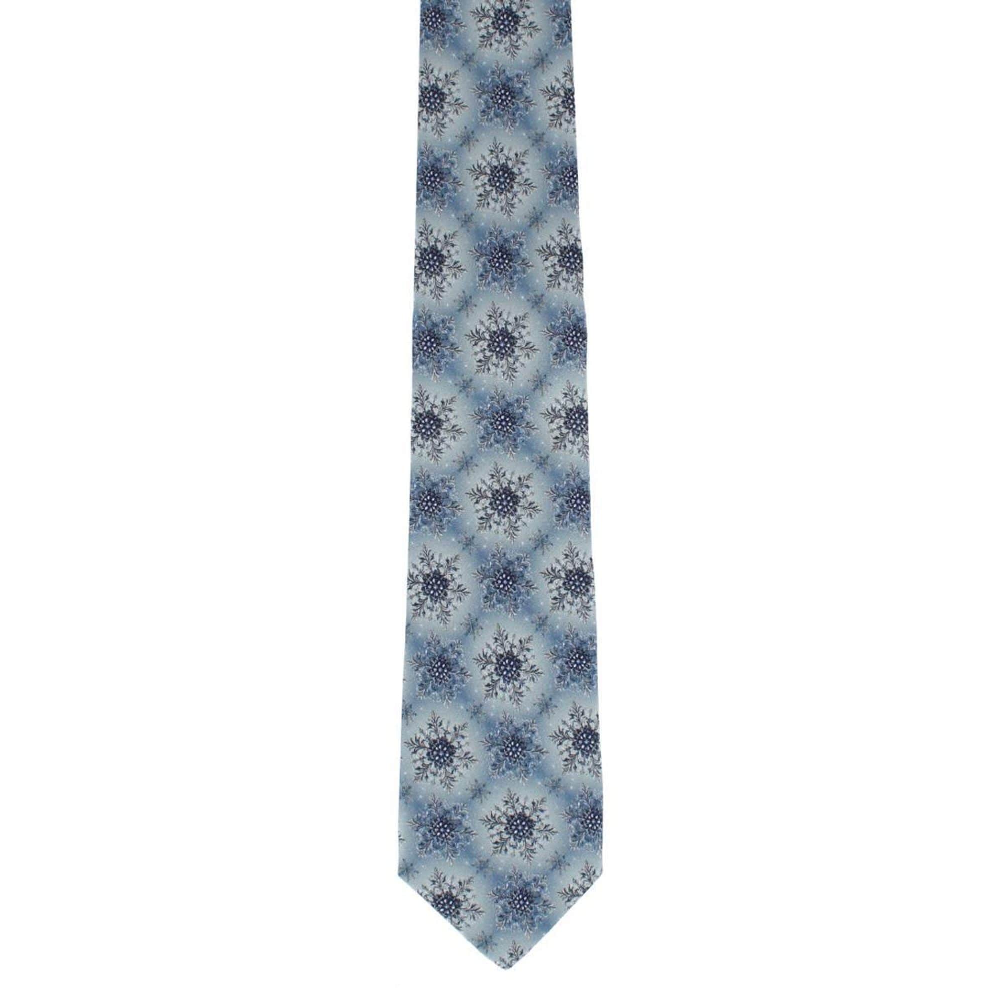 Clarence The Classy Snowflake Silk Holiday Bundle - Image 4