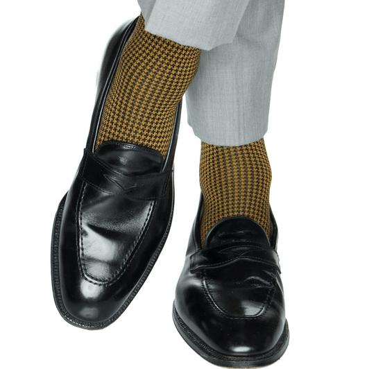 Doyle Houndstooth Design Mercerized Cotton Mid-Calf Socks - Image 9
