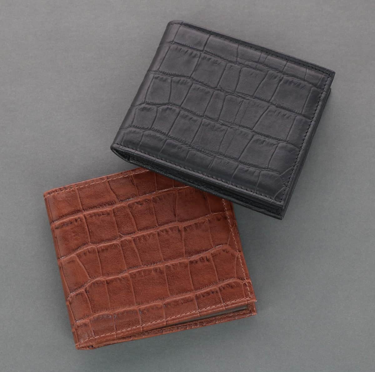 Esteban Croco Embossed Leather 8 Slot Bi-Fold Wallet - Image 11
