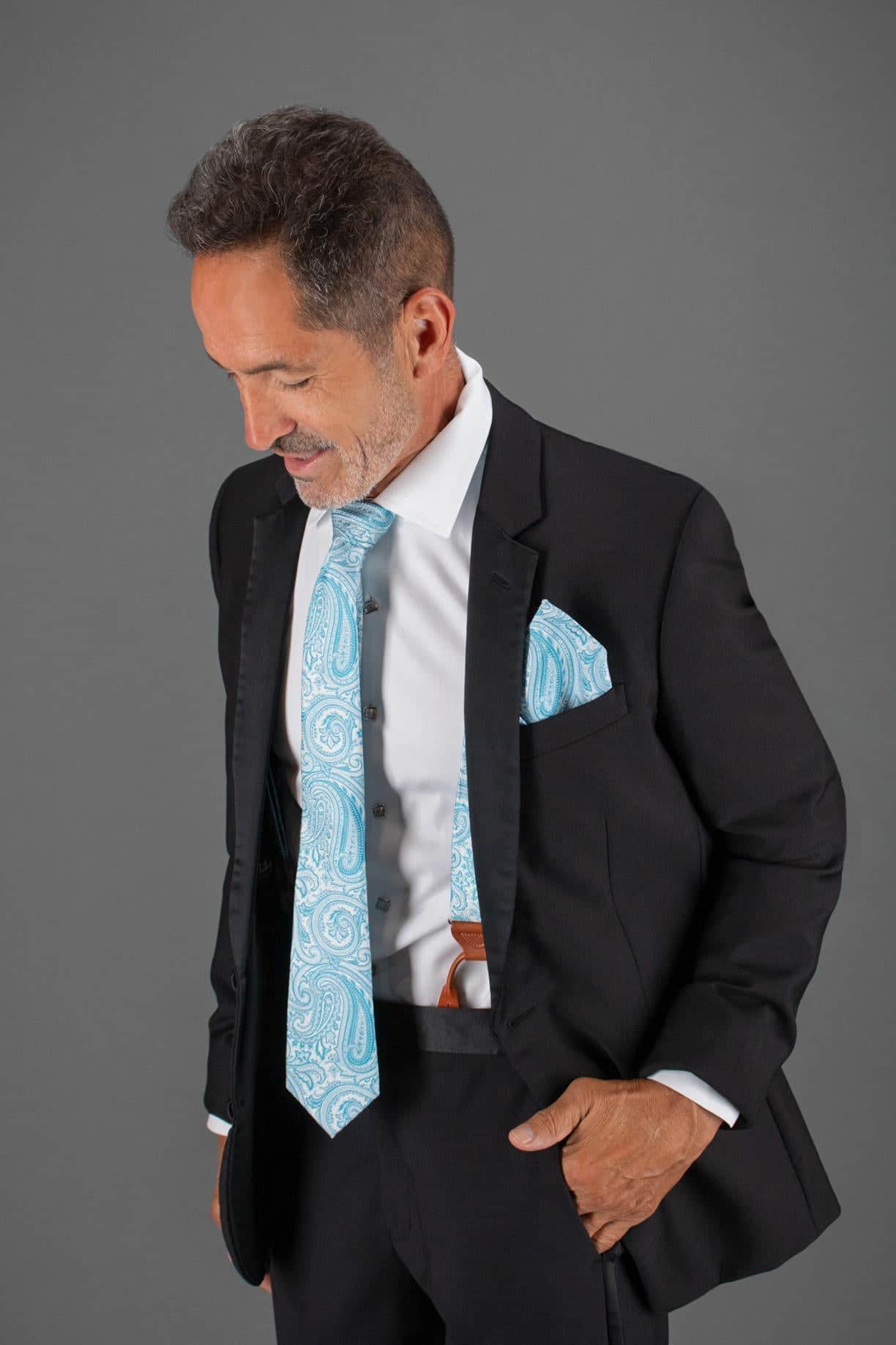 Sobee Paisley Silk Pocket Square - Image 15